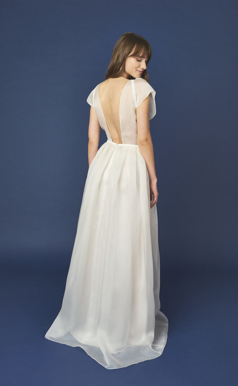 Romantic Wedding Dress: Style Romantic Icon