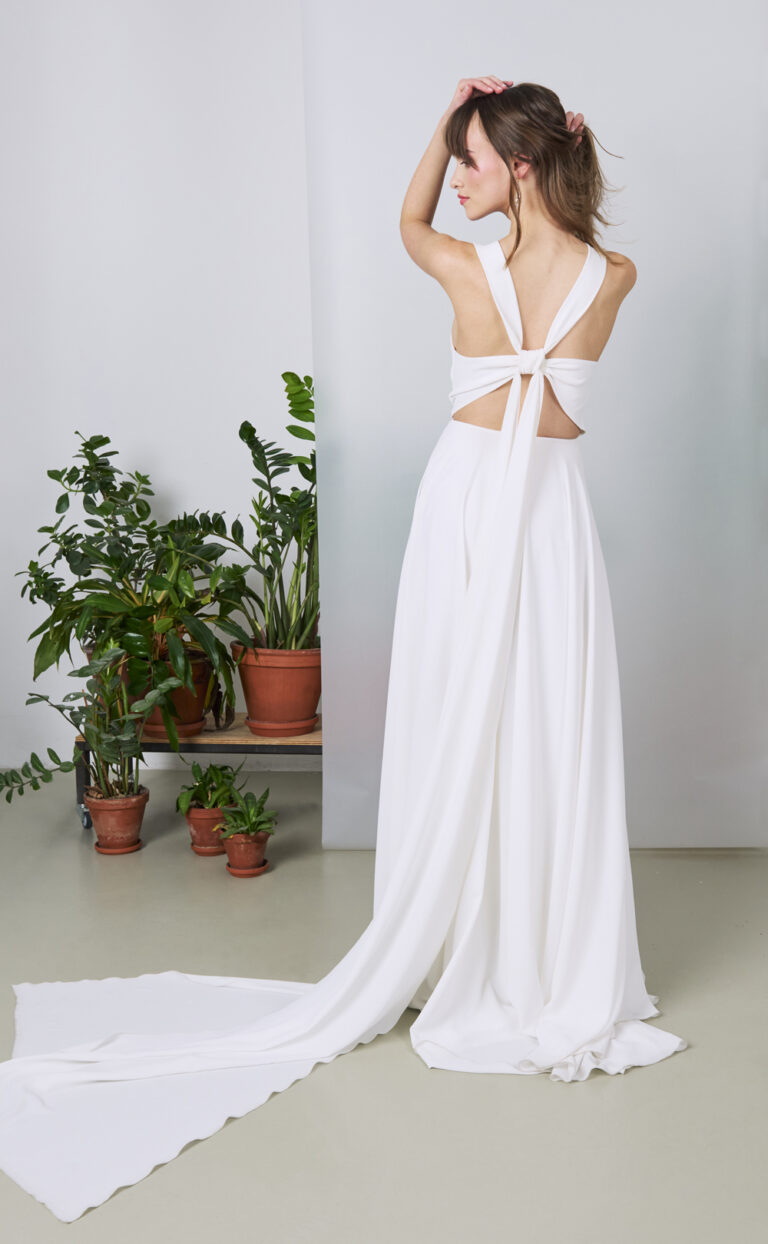 Modern Wedding Dress: Style Luca Knot