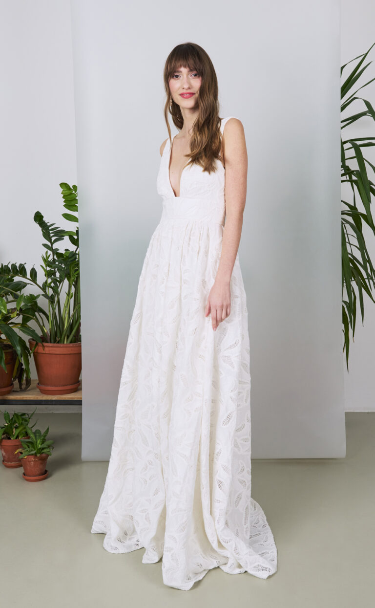 Modern Wedding Dress: Style Novara